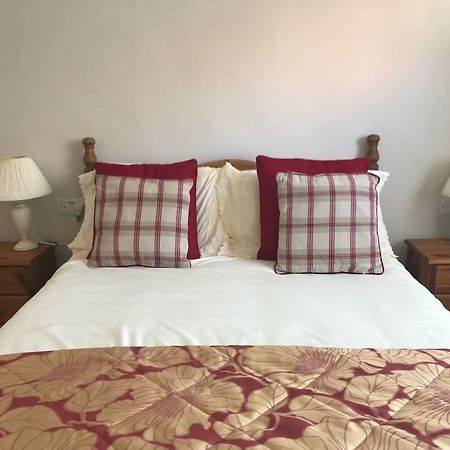 The Cock Inn Bed And Breakfast Glemsford Exteriör bild